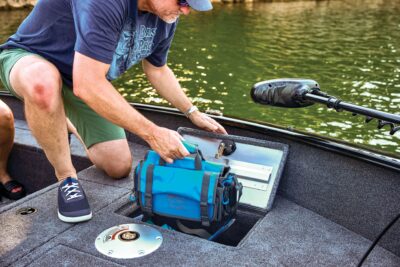 TRACKER SUPER GUIDE V-16 SC – Image 6