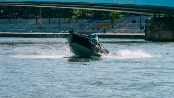 TRACKER PRO GUIDE V-16 WT – Image 2