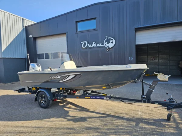 Orka Whale 475 SC bateau de pêche aux carnassiers